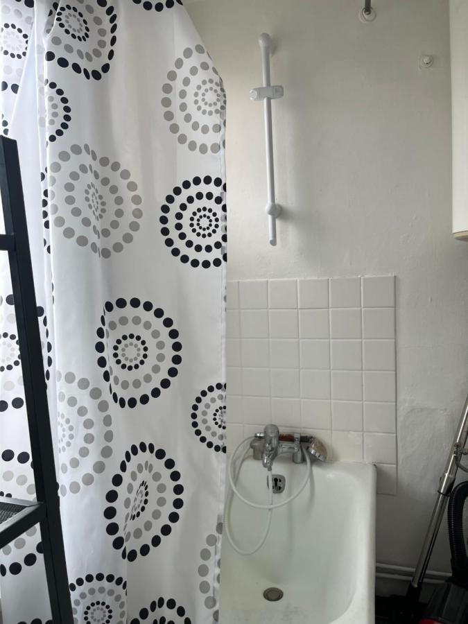 Appartement Studio Rue Cachin à Honfleur Extérieur photo