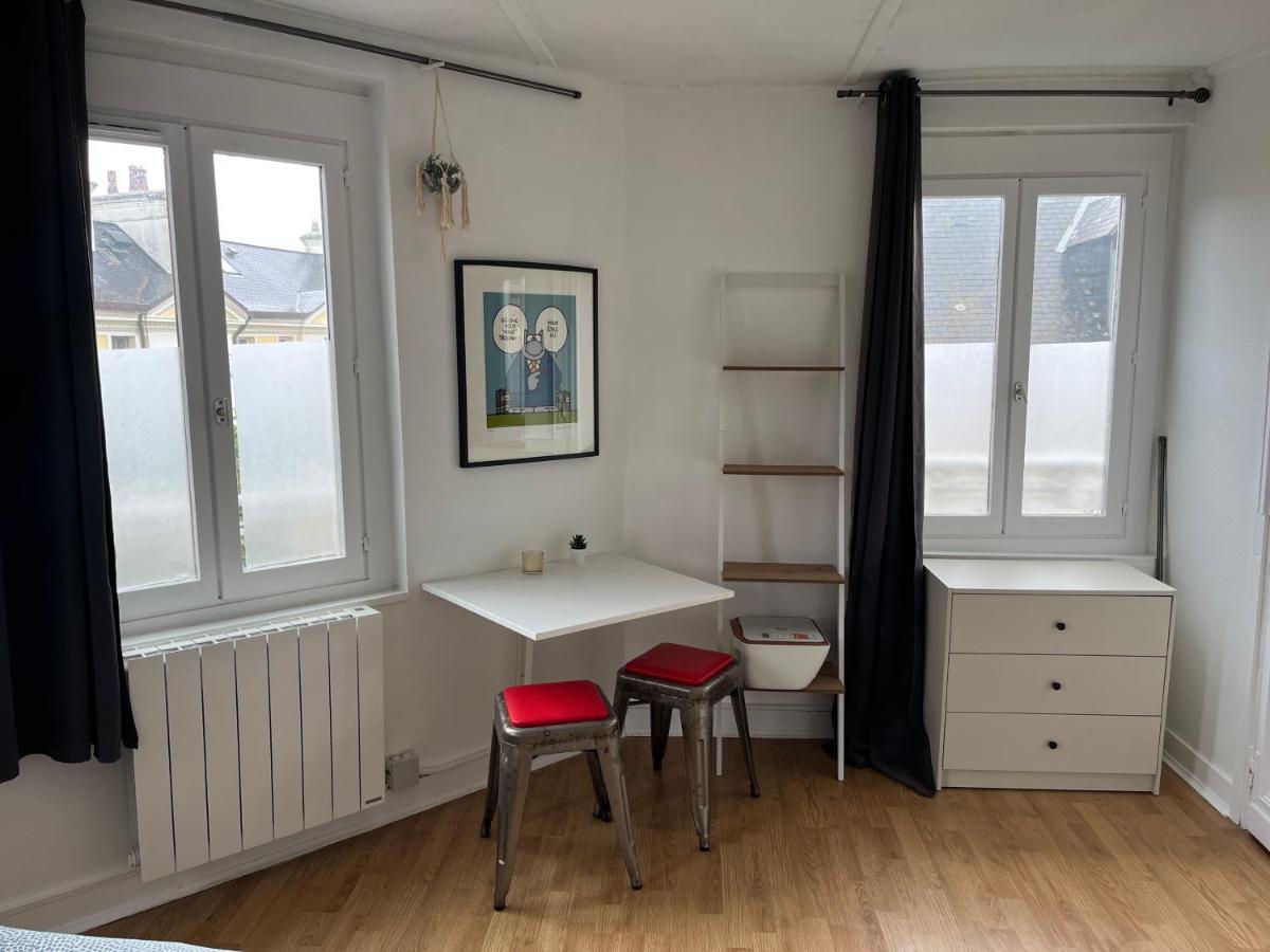 Appartement Studio Rue Cachin à Honfleur Extérieur photo